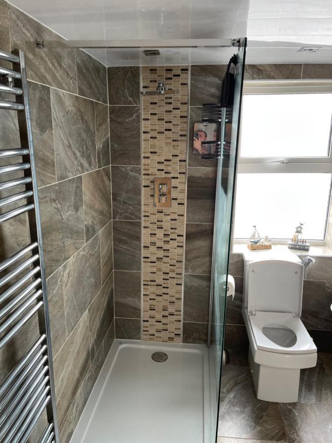 Harbour View Holiday Let - Entire 3 Bedroom Maisonette With Spectacular Harbour And Sea Front Views Sleeps 5 Бридлингтън Екстериор снимка