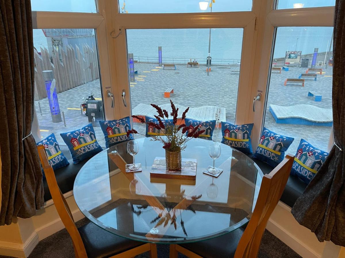 Harbour View Holiday Let - Entire 3 Bedroom Maisonette With Spectacular Harbour And Sea Front Views Sleeps 5 Бридлингтън Екстериор снимка